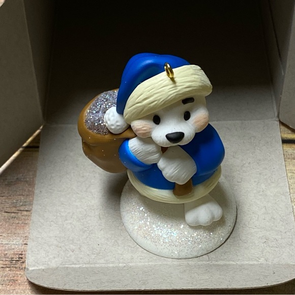 2022 Polar Bear Pal Hallmark Keepsake Ornament Club NWT - Picture 6 of 9